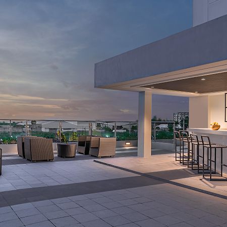 Park Inn By Radisson Bacolod Bagian luar foto