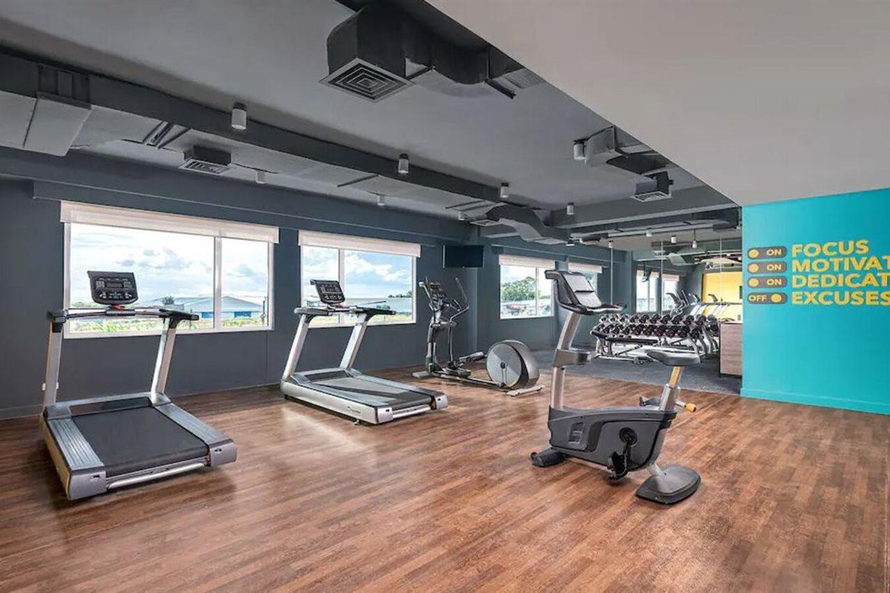 Park Inn By Radisson Bacolod Bagian luar foto