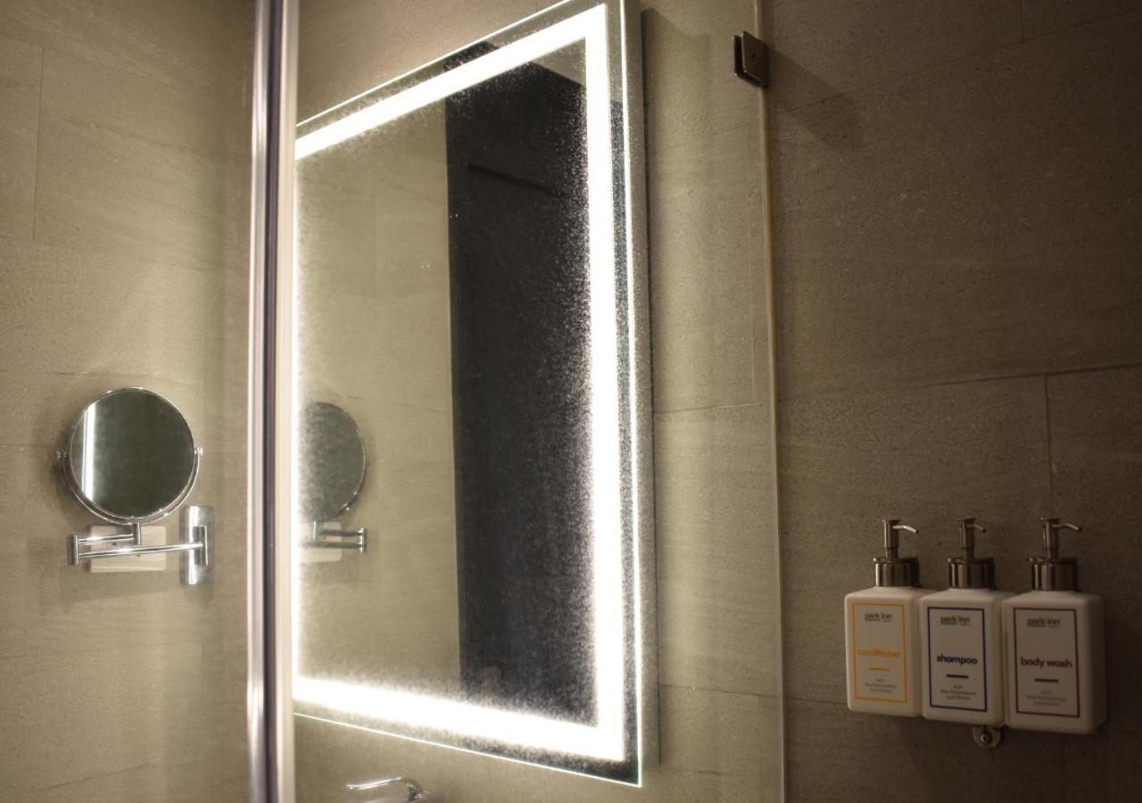Park Inn By Radisson Bacolod Bagian luar foto