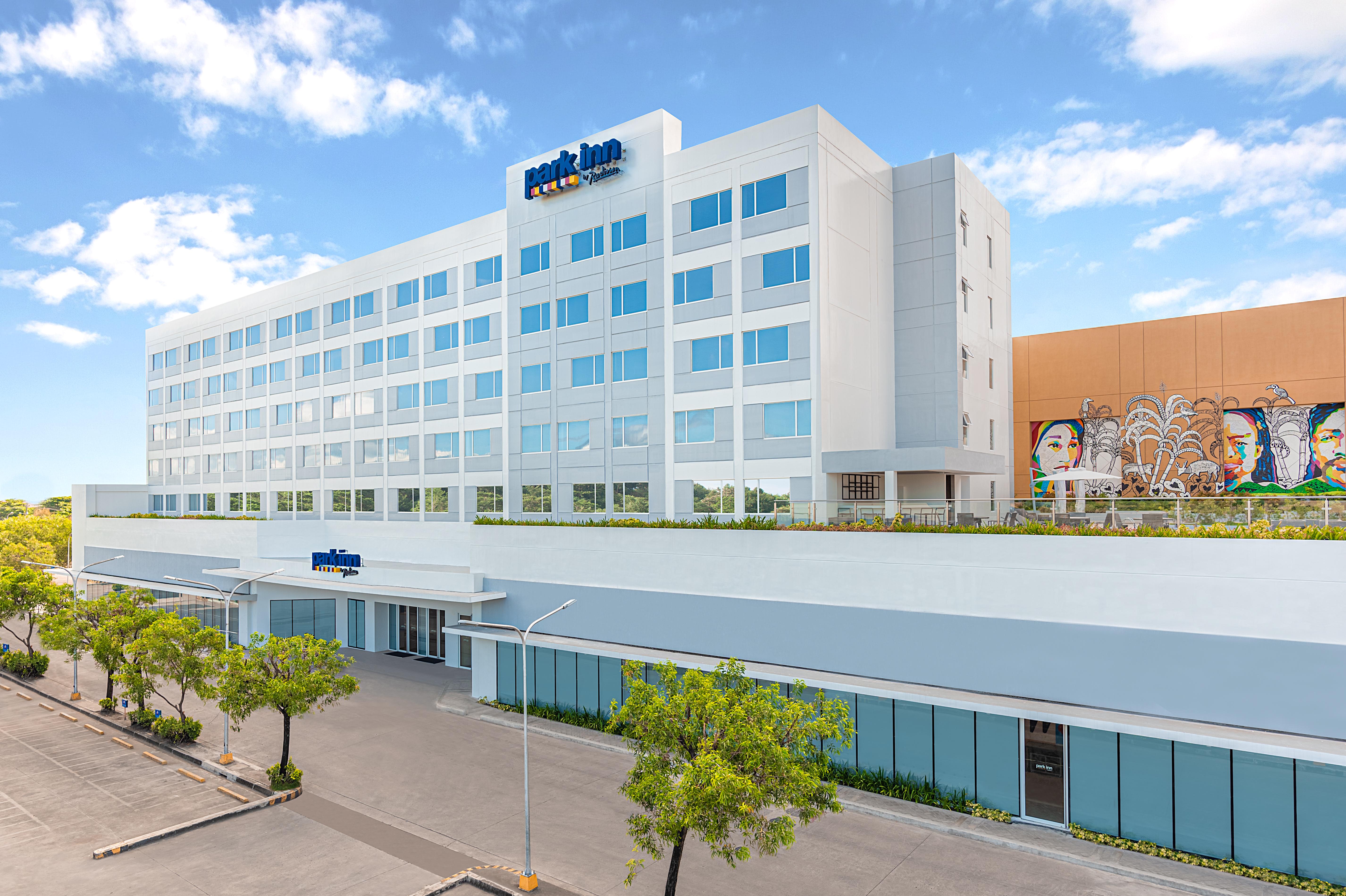 Park Inn By Radisson Bacolod Bagian luar foto