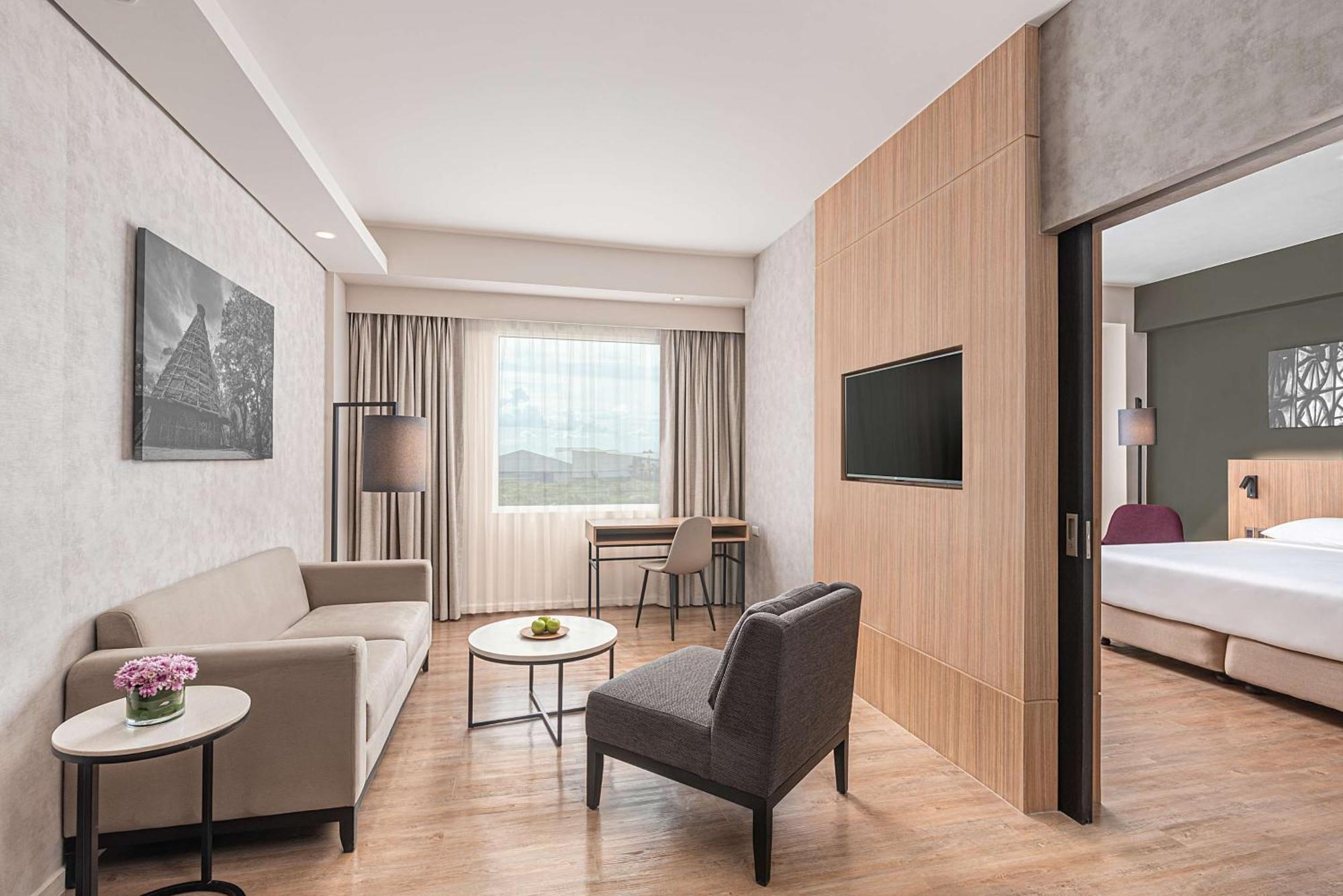 Park Inn By Radisson Bacolod Bagian luar foto