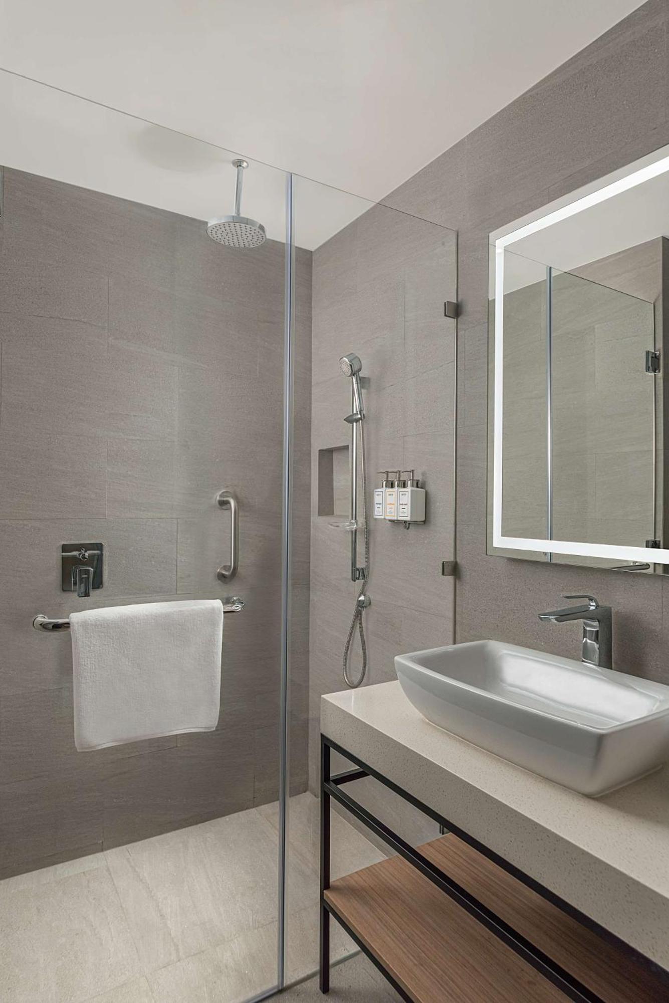 Park Inn By Radisson Bacolod Bagian luar foto