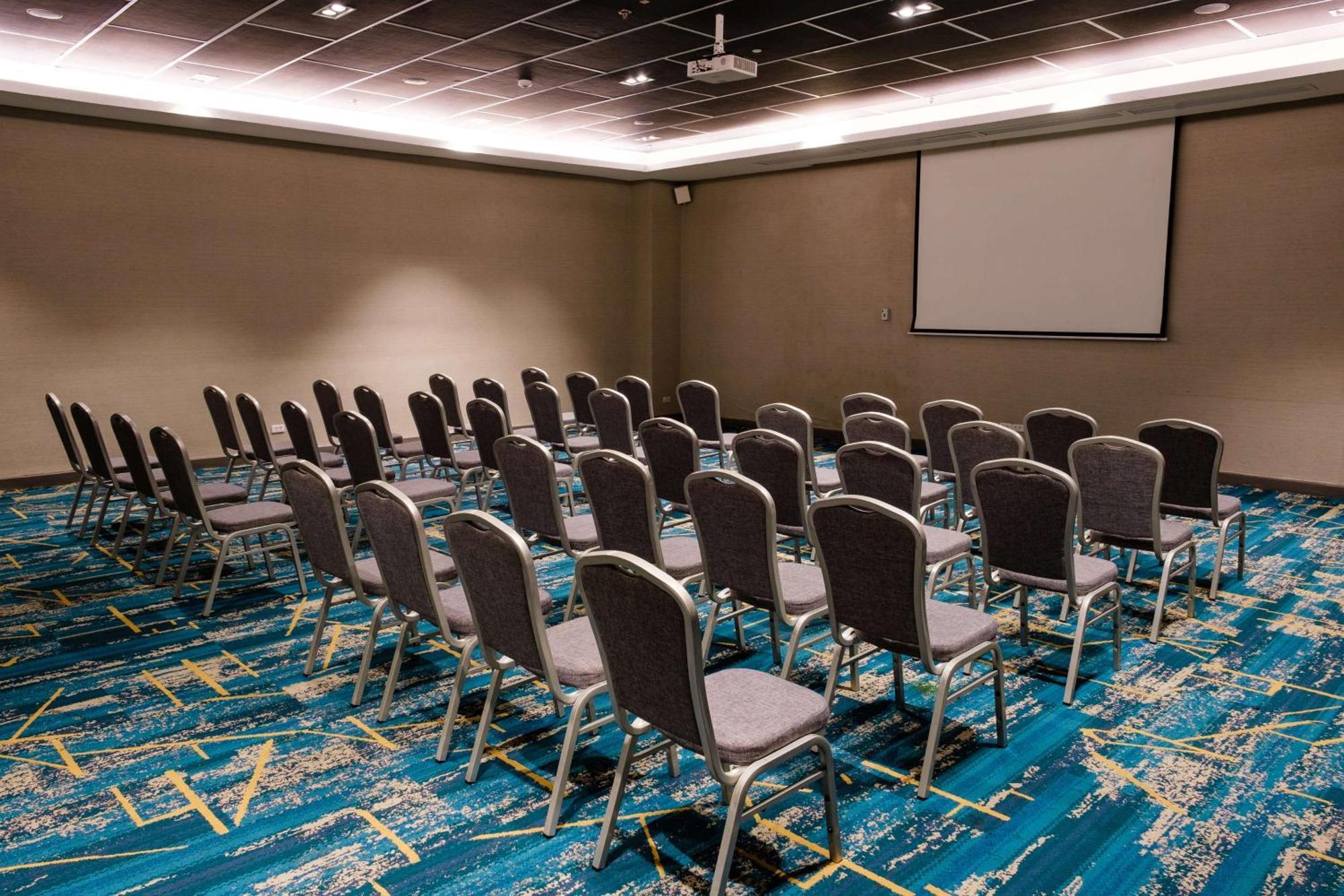 Park Inn By Radisson Bacolod Bagian luar foto